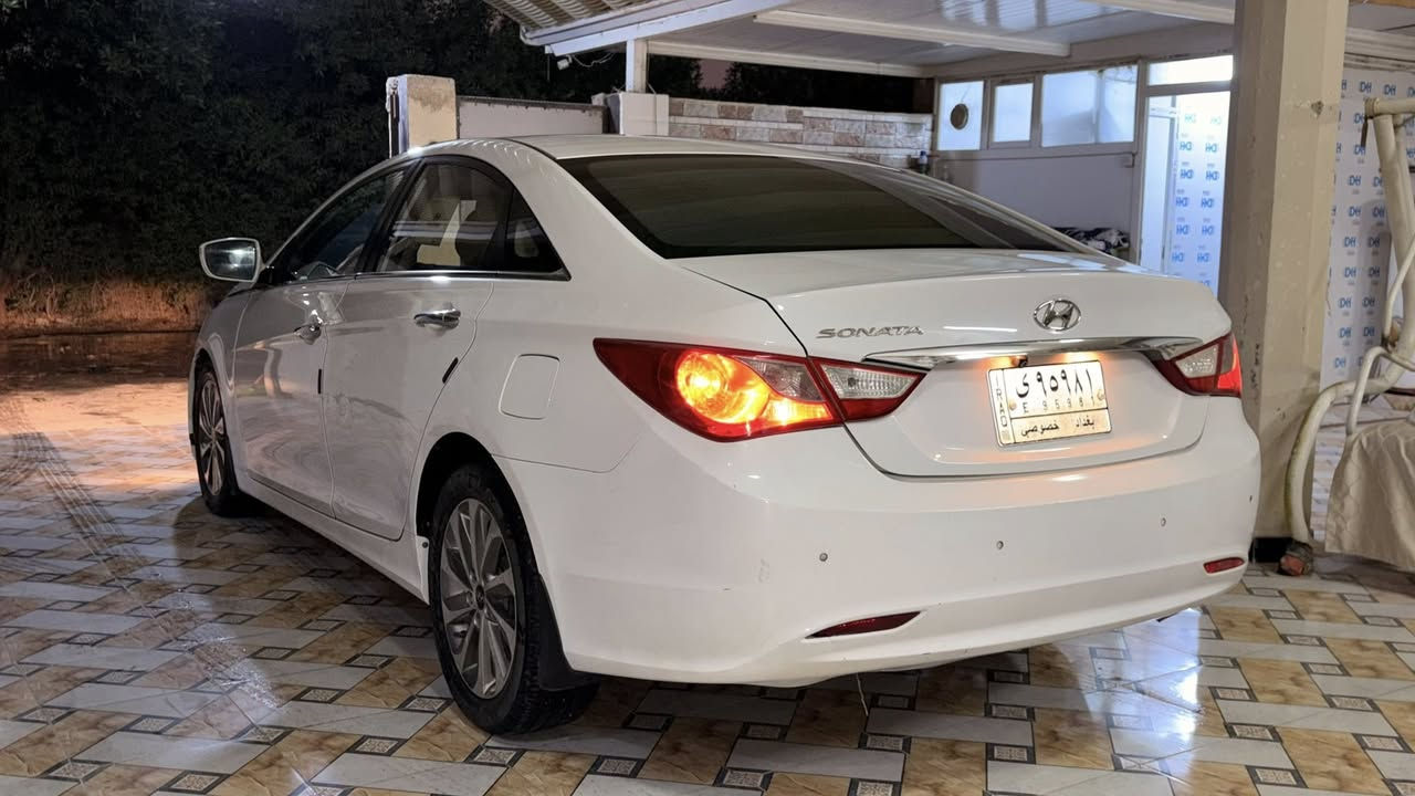 سوناتا 2014 خليجية الشركة العامة
سوناتا 2014 خليجية الشركة العامة 🔥

محرك دوش 
 رقم بغداد باسمي
مواصفاتهه معروفه 
تدفئه تبريد فول كمبريس جديد ثلاجه جديده
تخم تاير جديد بلكامل حداديه كله جاهز

ما متعوبه سياره مال بيت بيهه 
ملاحضات بسيطه بيهه الي يدور شكل 

مراوس اراوس وبيع ابيع هم 

*********** ☎️
