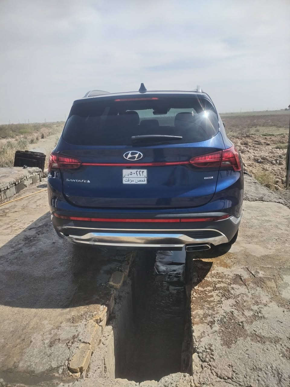 سنتافي ٢٠٢٢ لون مميز ماشيه ٦٣ سعرها ١٩٥ وبيها مجال حك الجيه تترقم بغداد فول ما عدا الفتحات ضربتها كما موجود بالصوره ضربه حلوه وخفيفه ***********
