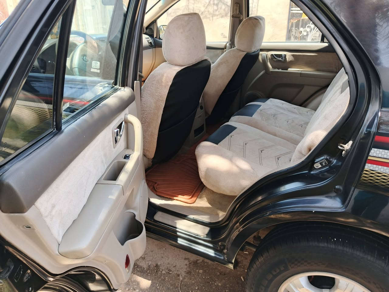 سلام عليكم كيا سورنتو موديل 2004 خليجي رقم بغداد انكليزي بسمي تحويل مباشر
صبغ حزام الجماليه بيه طخه بسيطه بل جاملغ امامي بدون الغد وشاصي محرك 3500 تو ويل 

محرك وكير وحداديه خير من الله سعر 70 مكان سياره بغداد المحموديه رقم الهاتف *********** .
