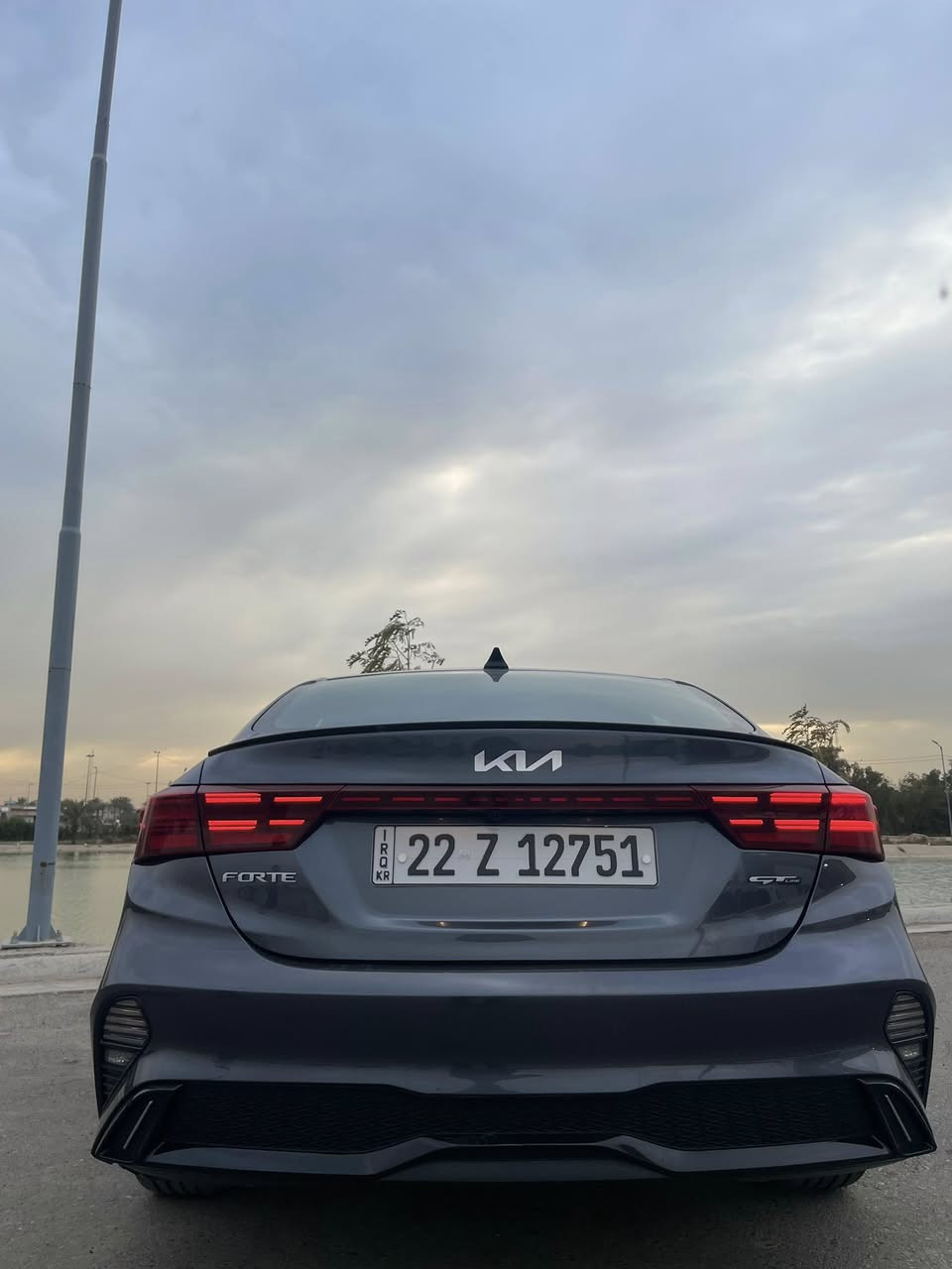 فورتي GT Line امريكي موديل 2023
حادثها جاملغ وبنيد بدون دواخل 
ايرباكات سليمه لغد وشاصي كفاله
مكينه 2000 دوش 
ماشيه 40 الف 
كير ومكينه شرط كفاله 
مواصفات GT LiNe
شاشه كبيره ابل كار بلي 
كامره دواره 360 درجه 
لد نهاري امامي خلفي 
مصمه تشغيل دخول ذكي 
رادارات جانبيه نقط عمياء 
رادار انامي خلفي توقف ذاتي 
رادار تحديد مسار قياده ذاتيه 
اوتو هولد 
مانع انزلاق نزول منحدرات 
ثلاث انضمه قياده 
تبريد بيانو مناخين منفصلين 
مرايه وسطيه اوتو دم معتمه 
ستيرن رياضي حرف D
ويل كروم رياضي 
بلوجكترات Led
اناره داخليه Led
اشاير بالمري / مري شفط 
السياره جديده بوضع الشركه تايرات و صدر و تبريد وتدفئه كله جديد 
رقم شمالي انكليزي الجديد ب اسمي شخصياً 
مكاني بغداد ***********
