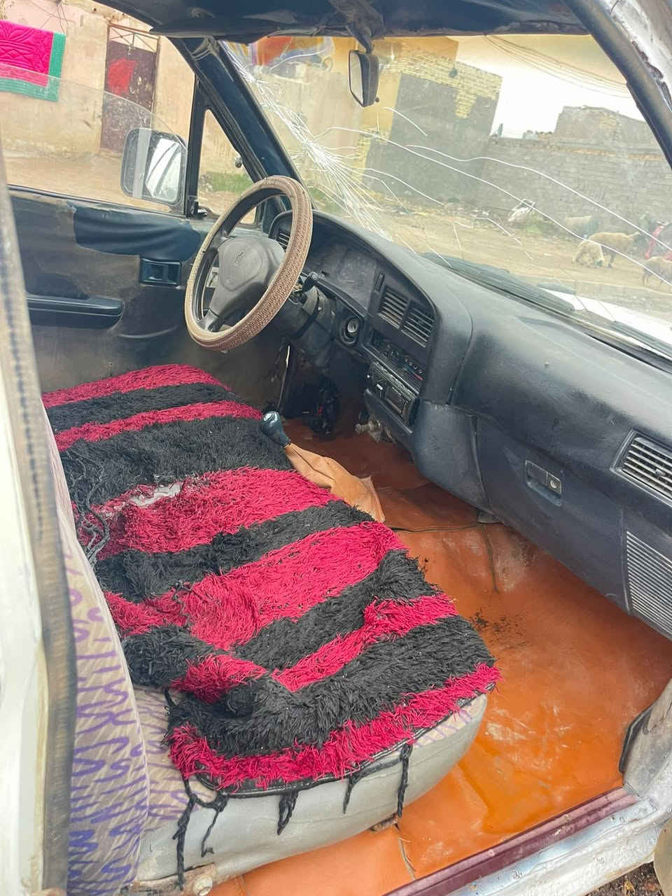 للبيع بيكم موديل ٨٩رقم رقم نجف تحويل مباشر سنويه مجدده السياره حلوه مصبوقه كير ومكينه وشاصي مكفولات السعر ٣٥وبيها مجال حك الجيه العنوان ميسان قضاء كميت 
***********♧***********
