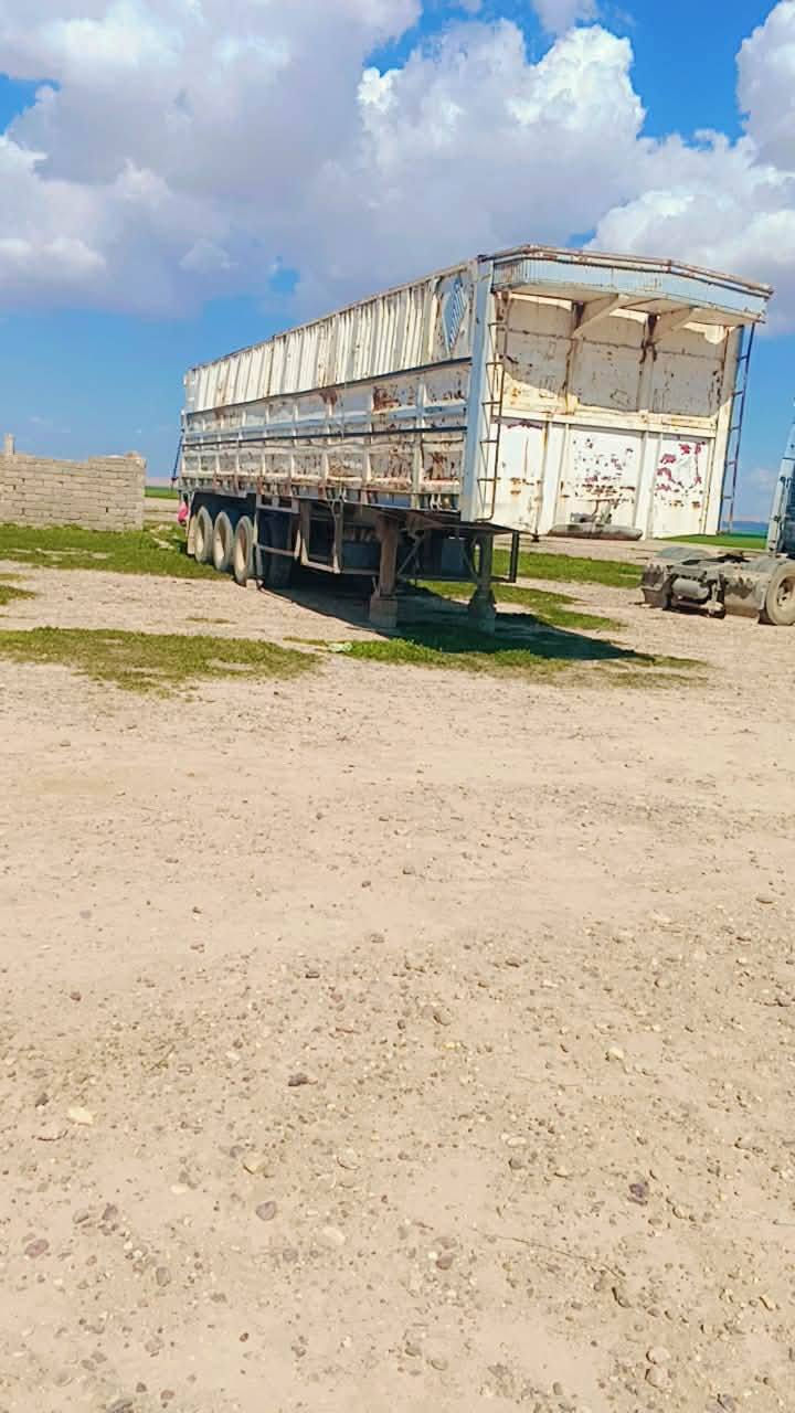 سلام عليكم عربانه نضيفه وحلوه السعر 60 ثلث دناكير المكان صلاح ادين الرقم ***********
