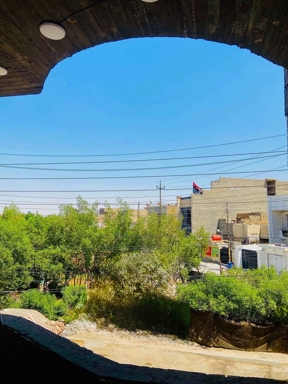 السلام عليكم
بيت طابو للبيع  طابقين مساحته 150م 
سعره 250 وبيه مجال 
العنوان العبيدي الكفاءات 
للاستفسار الاتصال على الرقم ***********
