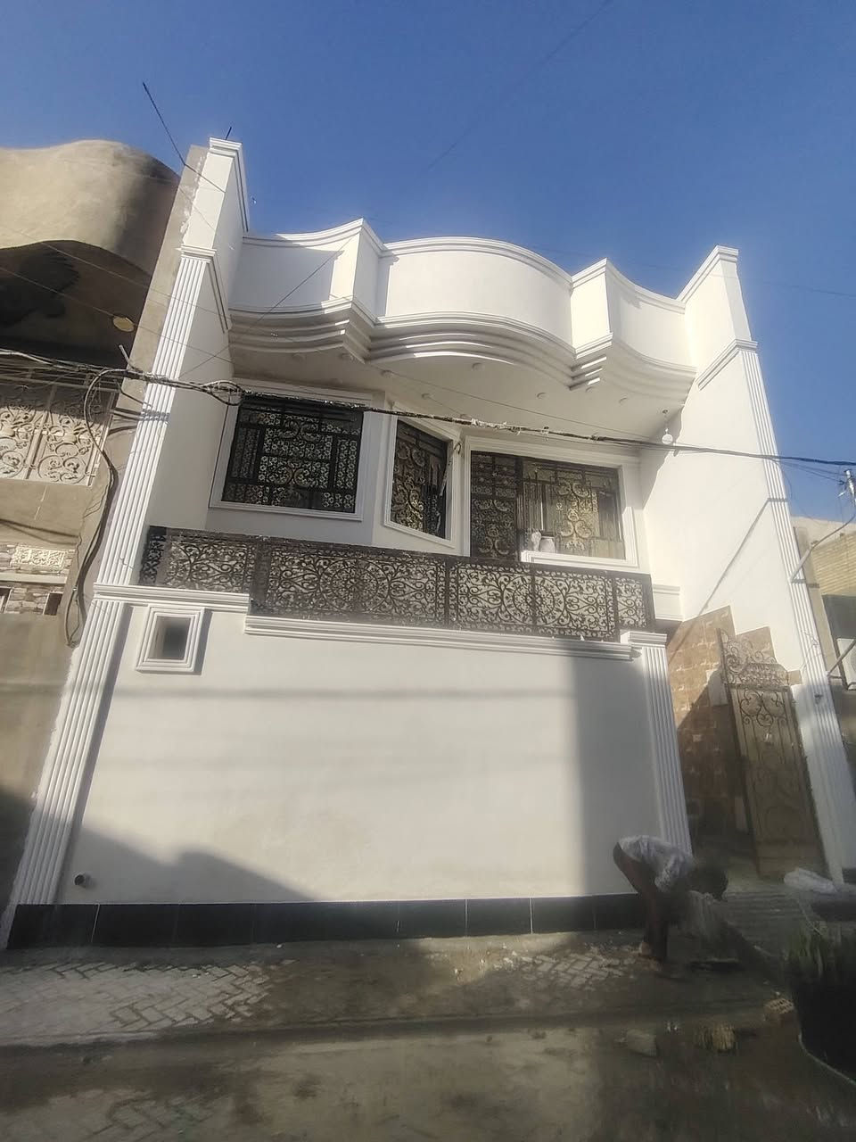 سلام عليكم ورحمة الله وبركاته اي واحد محتاج لباخ حاضرين واجهات منازل لبخ خارج تصفير اي شي حاضرين ***********
ومن الله التوفيق للجميع
