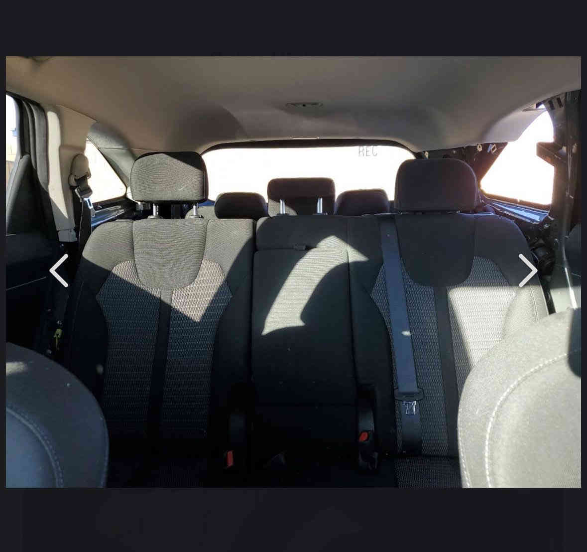 السلام عليكم ورحمة الله وبركاته 
سورنتو ٢٠٢٣ 
وارد امريكي 
حادثها بسيط جداً موضح بصور بدون أرباك بدون تبديل مرقمه وجاهزه ومكفوله ماعدى الجنطه بيها شويه صبغ السعر ٢٤٥ $ 
مكانه الناصرية
للأستفسار ***********
