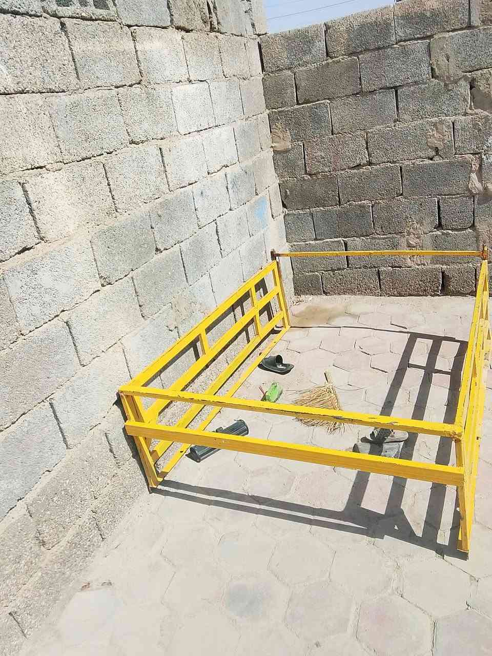 محجر ستوته كامل مع الباب سعر 75 الف حديد تسكام ارتفاع   اتصال  ***********

