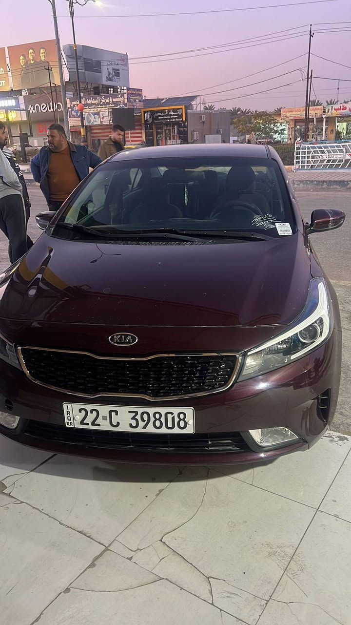 تخم تاير 
صدر امامي خلفي جديد
تحكمات ستيرن جهتين كامر بلادي شاشة 
بعد موصفاته معروفه 
تبريد ثلج 
محرك 200دوش المرغوب 
سيارة حادث جاملغ وشويه من البنيد وباب صدر شرط بدون 
واخل او ايرباك 
وبيه كلير من امريكا مثل مموضح بل سونار 
سعر115وبيه مجال مكاني ديالى بعقوبة التحرير يم مول ماريا للستفسار اكثر اتصل واني حاضر ***********
