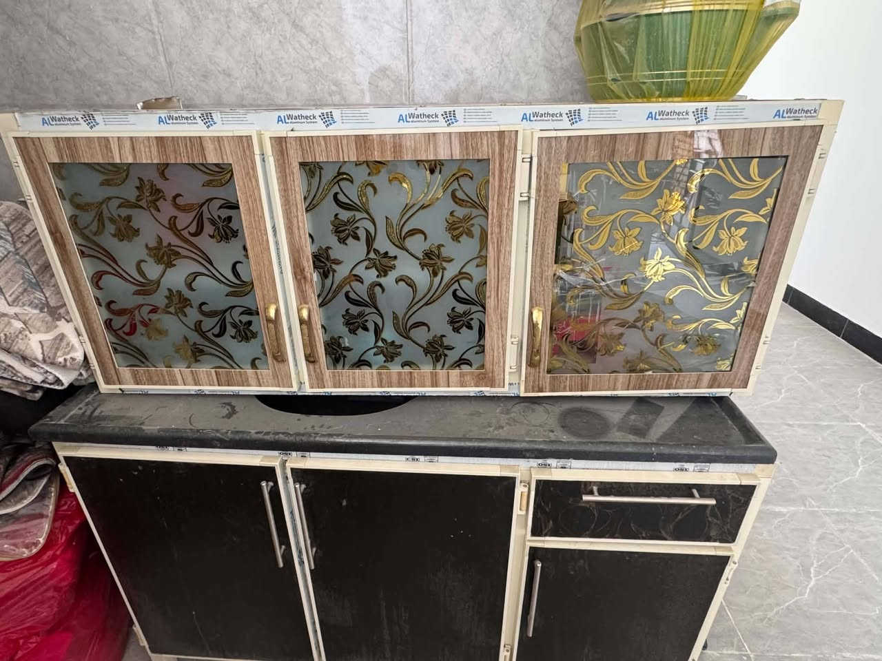 السلام عليكم كاونتر متر ونص ارضيه مرمر  مع الملحق نضيف كلش للبيع او مراوس كاونتر متر فقط
سعره ١٦٠الف
مكاني نجف البراكية
***********
