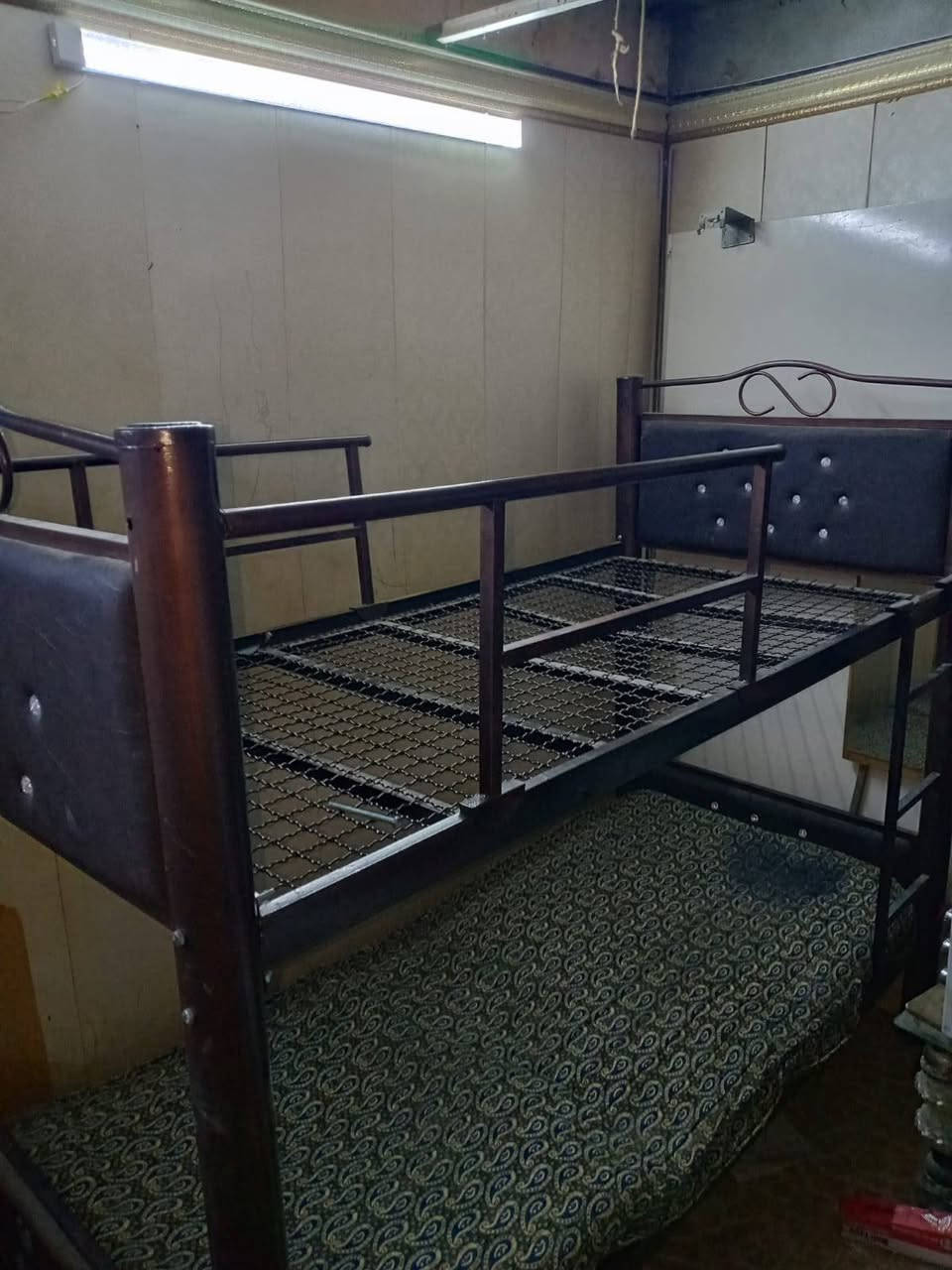 للبيع اخت الجديد سعر 100 عنوان البصرة مركز *********** مكلف بل نشر
