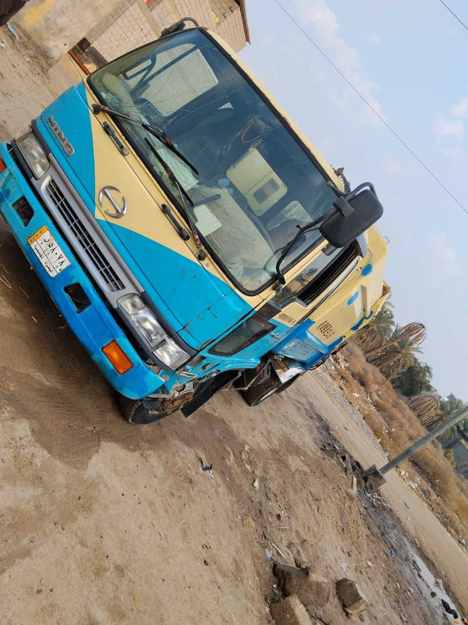 سلام عليكم عليكم 
كا بسه هينوا للبيع 
موديل 95 بلادية تحويل ثاني يوم 
 كبسة كهربائي8.5 شاصي بلادي . 
سيارة جاهزة كهربائيات  تخم تأير حدادية  رقم الماني ابيض بصرة   سنوية 28  كل  هاي مواصفات  *********** تصال على هذا رقم عنوان بصرة
