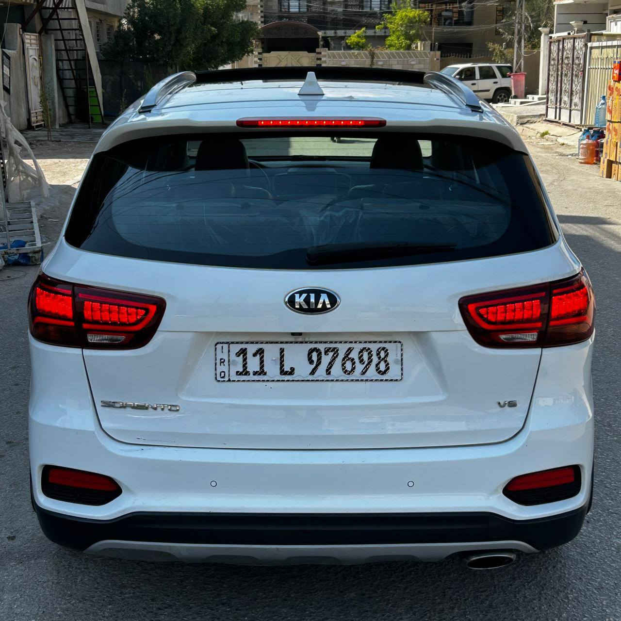 سورنتو  2020  فوول مواصفات
خليجي ( شركه الدوليه )

ماشيه 43 الف كيلو

مكفوله من الصبغ والتبديل عدا  اصبعين
بارد بل جاملغ الامامي والخلفي
كير ومحرك مكفولات على وضع الشركه

سياره جديده بمعنى الكلمه 
ما بيه اي نقص كامله
السياره احلا من الصور
ترايه زيرو

محرك 6 سلندر كفاله / 7 راكب 

رقم بغداد الجديد باسمي 

🔰 مواصفات 
بانوراما 
بصمه تشغيل 
بصمه ابواب
كشنات جلد
كشنات كهرباء 
جنطه شفط كهرباء 
حساسات اماميه وخلفيه
شاشه كبيره تدعم 
اندريد اوتو و ابل كار بلي
اشاير مري 
مري شفط
تبريد 3 قطع مناخ منفصل
نظام نزول منحدرات
بردات خلفيه
وبعد بيه هواي مواصفات

السعر  255 وبيه مجال

📍مكاني بغداد الدوره

☎️رقمي ***********
