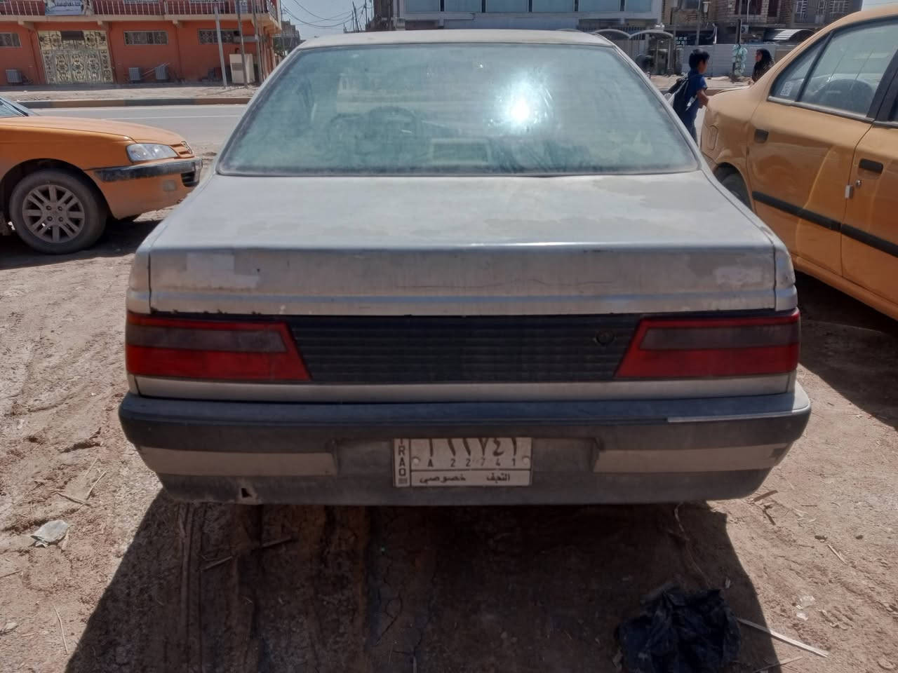 بيجو نجف جاهزة من كلشي مكانه ديوانيه شاميه سعره 16 بس ثاني يفلت ***********
