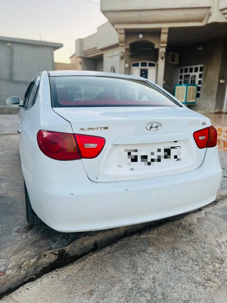 افانتي 2009 كوري
محرك وكير شرط
محرك 16 دكشن عالي 

تبريد ثلج
تدفئة فول

ضررها جاملغ امامي الجدام
 وبيها ملاحضات تعديل بارد

رقم صلاح الدين دولي
 سنوية لل28 
هزة جديدة

صدر جديد
طخم تايرات جديد

السعر 108
‏‪***********‬‏
