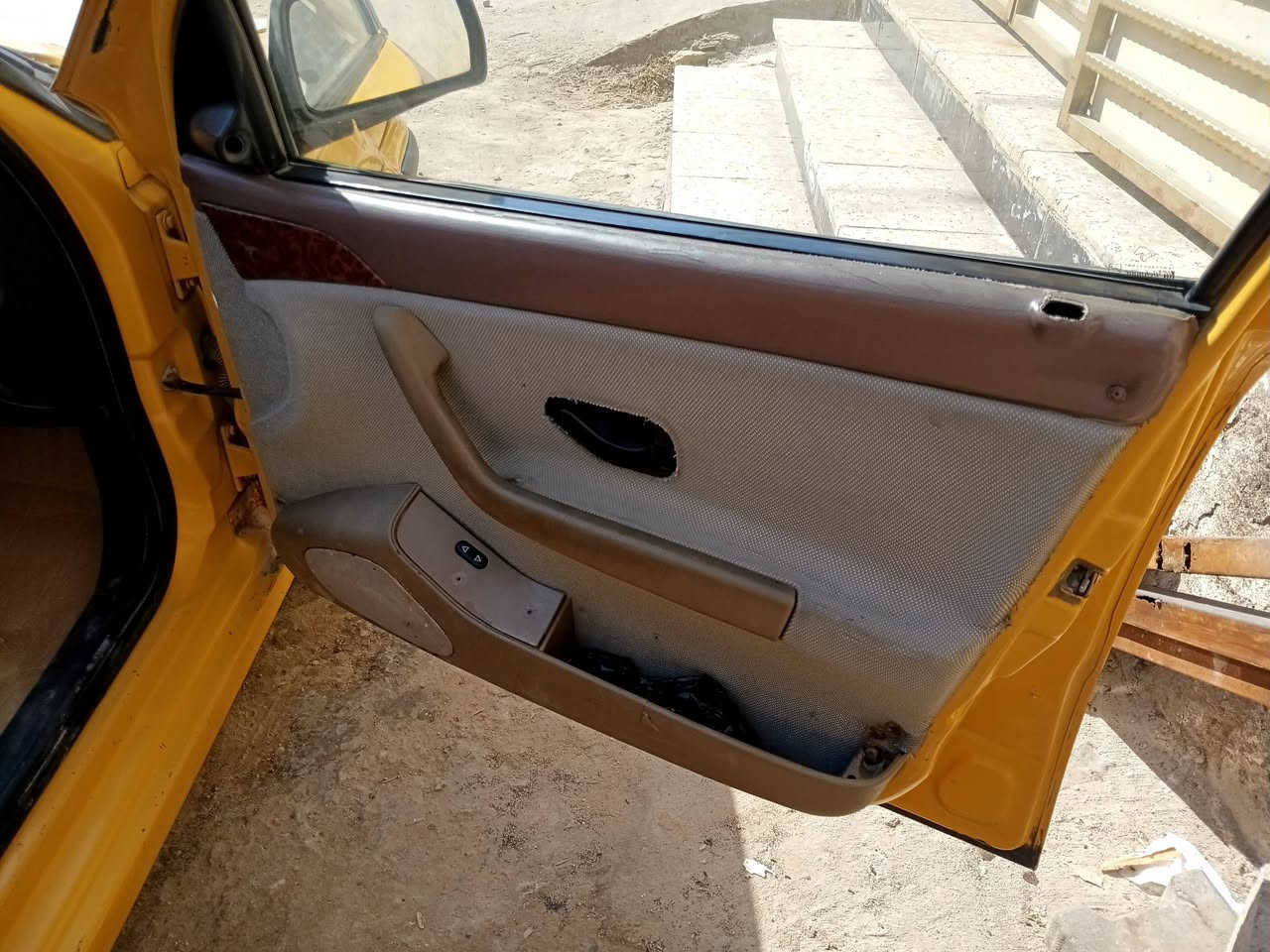 سلام عليكم سمندلببع اومراوس مكينه وكير اوتماتيك كورلا ياباني الك يمي بس راعي هيئه والغرامات ع المشتري سيارة كلش حلوة عوزه ترتيب بصيط عنواني بصره تنومه صالحيه شنوعندك بيع مراوس تعالي خاص ***********واتساب  سعرقفل 10ورقات
