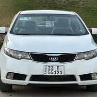 سيراتو2013 خليجي السياره كفاله بيهه فقط بارد باب السايق  محرك 1600  سن...