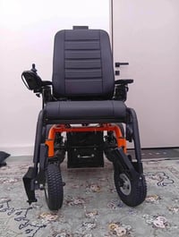 كرسي متحرك كهربائي • بطارية مزدوجة • حتى ٢٠٠كغ