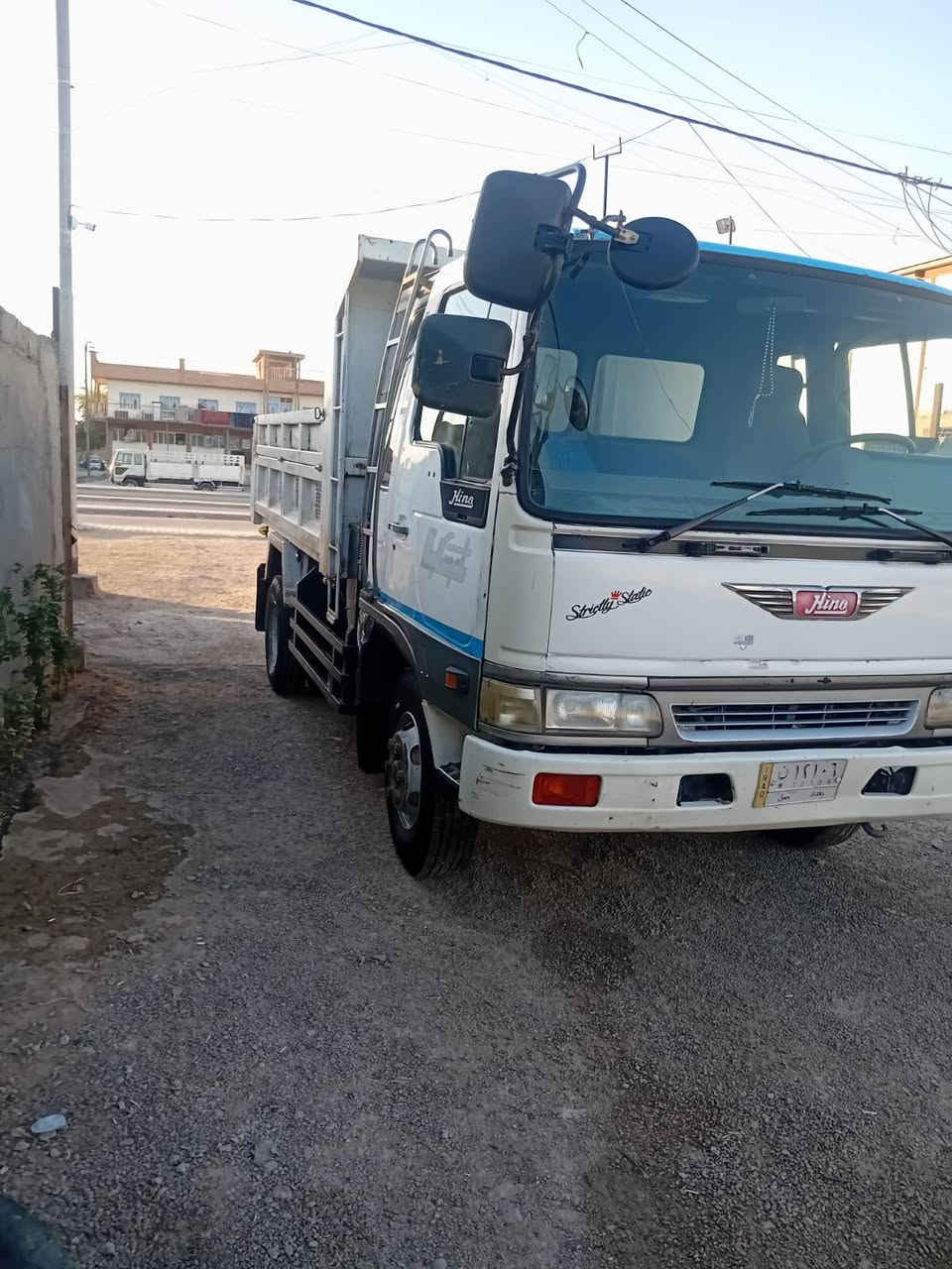 هينو قلاب موديل ٩٤رقم بغداد مكلف بلنشر ***********
