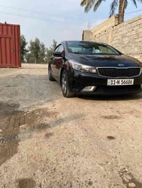 كيه فورتي 2017 مكينه كير حداديه جاهزه السياره كلين داخله وبيهه باب بل ...