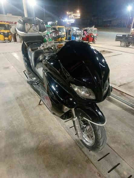 السلام عليكم دراجه فورزه 09 موديل 2007 مرقمه بأسمي رقم بغداد فول تزويد الشراي يتصل ***********
