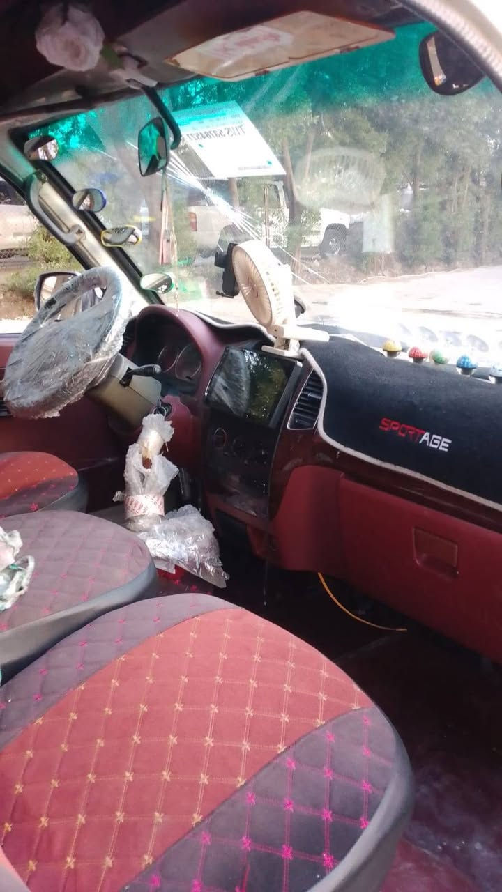 فتون 2011 رقم نگليزي مشروع وطني  مكينه ثري واي ياباني السياره نضيفه موضحه بل صوره تحويل ثاني يوم سنويه بأسمي مصفره هيئه وغرامات وخط وبحث سياره جاهزه من كلشي  السعر 70 وبيها مجال  الاتصال ***********
