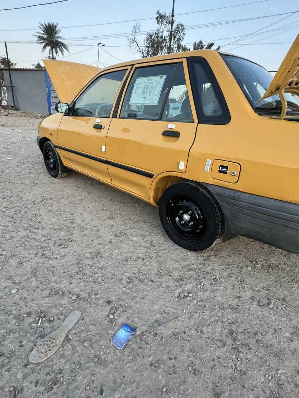 سلام عليكم سايبه للبيع موديل ٢٠١٢ كير محرك كفاله لا ضربه ولا صبغ ولا تبديل شواصي جدد مصفره هيئه وغرامه تحويل مباشر تعهد برقم وتحويل تأخذ صافي سعر ٢٧ وبيها مجال تصل وتدلل ‭٠٧٧٦ ٠٨٣ ٠٩٩٠‬ مكاني بغداد
