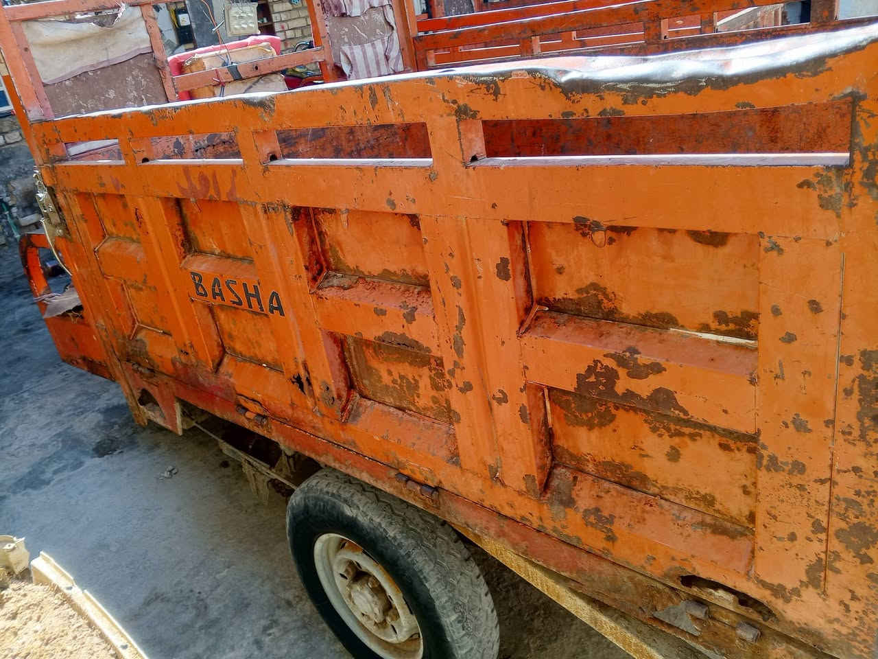 السلام عليكم ستوته الههمر للبيع وراق صولي  كهربائية جديده  العنوان بو رمانه قرب محمود كعبي  السعر 1250 واحد ربع بيها مجال الشراي  التواصل رقم(‏‪***********‬‏)
