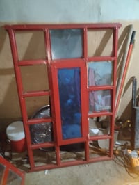 وبركاته باب حوش وشبابيك لبيع السعر 200الف وبي مجال كلش انظاف  هذا رقمي...