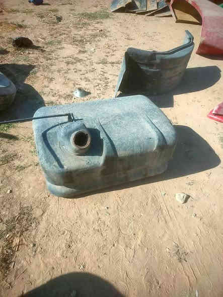 سلام عليكم تانكي  وكاسحه وجاملغات  وزعانف  مال اتيكو.   وجادر للتواصل.  ***********
