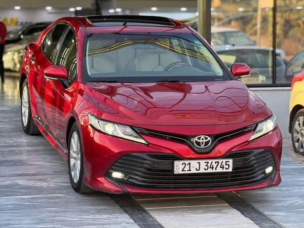 السلام عليكم 
للبيع كامري 2018 بانزين ساز فول مواصفات gle
حساسات امامي خلفي 
هندبريك بصمة 
بردة خلفية بلادي كهرباء
كشن سايق كهرباء 
شاحن وايرلس 
كاملة للاخير 
ماشية 161 كيلو 
بيها 3 اماكن بارد قليلة 
رقم سليمانية مكانها بغداد هزة لل2026
سعر 190
***********
