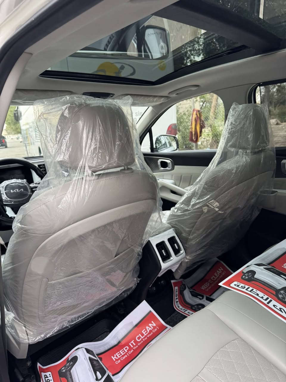 السلام عليكم
كيا سورنتو 2022 خليجي 
ماشيه50 الاف عل شرط بعدهه بنايلون الشركه وبفايلون الشركه زيرو المواصفات فول بنرامه ( السياره عل شرط مكفوله
داخل كريمي 
دبل كشن كهرباء 
كير ماوس 
سايد بريك بصمه 
فول تحكم استيرن 
شاحن واير ليس 
شفتات كير بل استيرن 
لايت عدسات 
بكلايت لد 
دواخل نشره 
ويل 19 
محرك 6 سلندر 
7 راكب 
3 قطع تبريد 
بصمه تشغيل 
تشغيل عن بعد 
حساس امامي خلفي 
شاشه اصليه
جي بي اس بلادي 
السعر280
مكان السياره بغداد زيونة
رقمي***********
