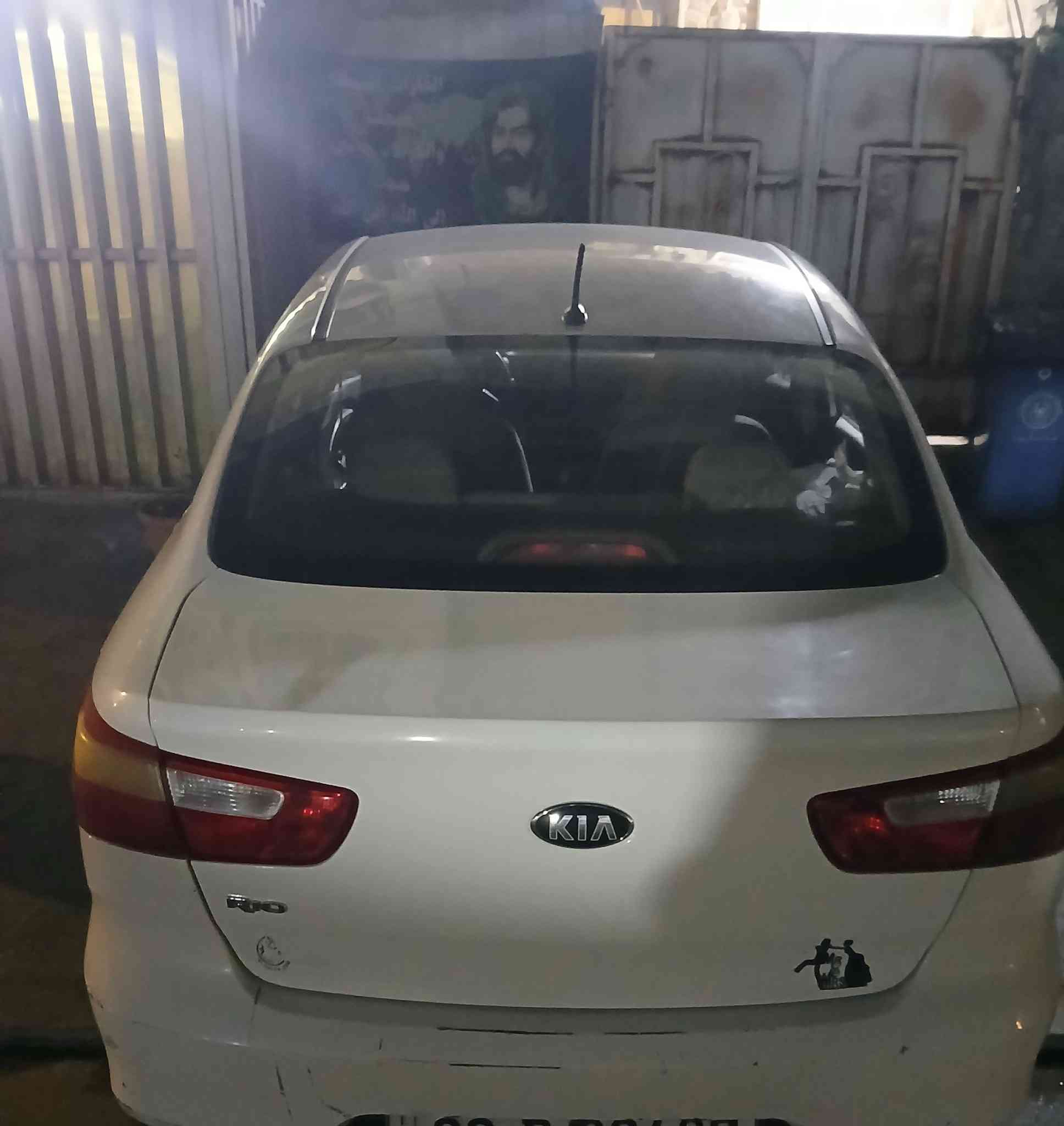 السلام عليكم  كيا ريو وارد خليجي 2017 محركه بي صوت ابيع بدون محرك السعر 80  رقم  اربيل وكاله تحويل مضمونه سونر موجود بلمنشور ***********
