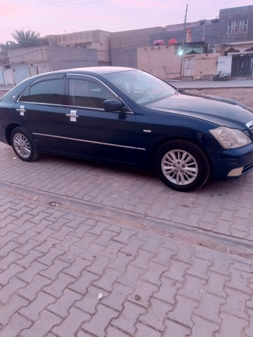 السلام عليكم سياره شاهينه جاهزه كامله مكمله موديل 2006 متومه طبق الأصل راقم سنويه بليتات بيه كصه جنطه سعره 35 وبيه مجال الطيبين ***********
