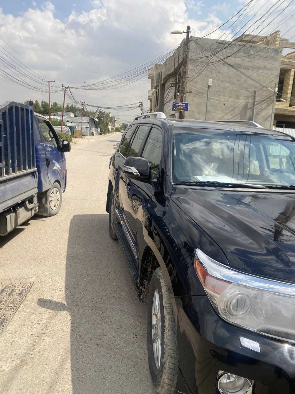 للبيع  لاندكروز فقط   سياره في حالة وكاله بريم.  موديل ١٢سياره  كلين.  بدون صبغ   سياره جديده.  كير محرك صدر. سياره جديده ماشي ١٤١ ***********
