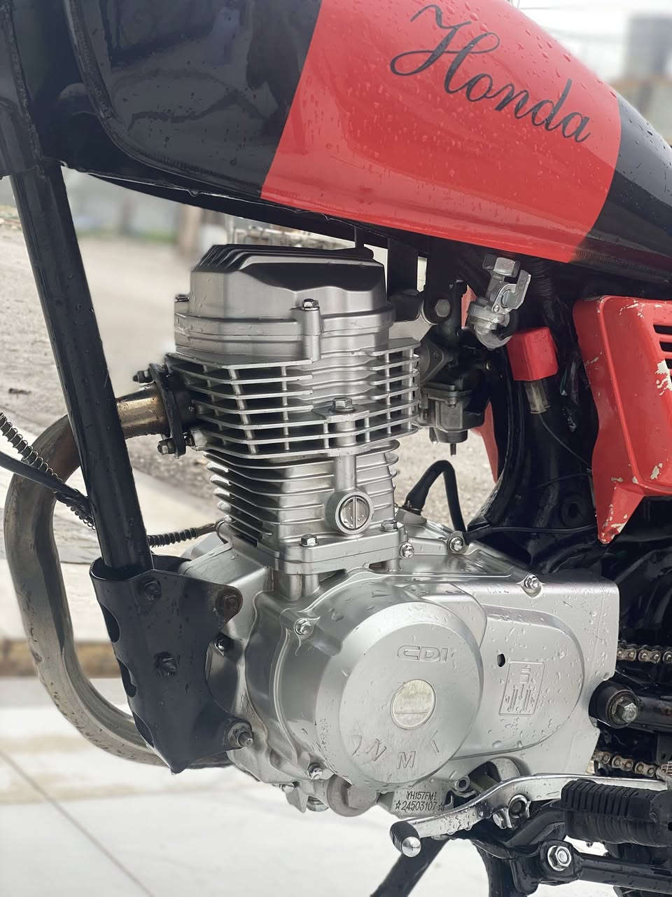 السلام عليكم ماطور موديل2023
 ايراني نامه برو مكينه3احرف 
ميكنه كبس منفيس 125cc(4كير)كلشي مناقصه للبيع سعر325وبي مجال واتس اب***********
