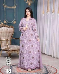 ملابس • موديل متوفر