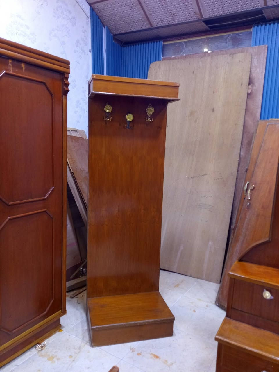 سلام عليكم غرفه حطاطة مستخدمه السعر 550وبيهة مجال المكان رمادي الملعب سوك سلاله ***********
