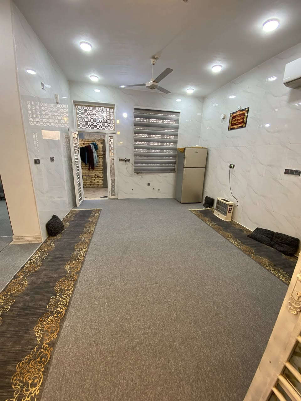 دار للبيع 100متر ركن على شارعين طابو طابقين موحيه 37878حديث السعر 195وبي مجال ***********
