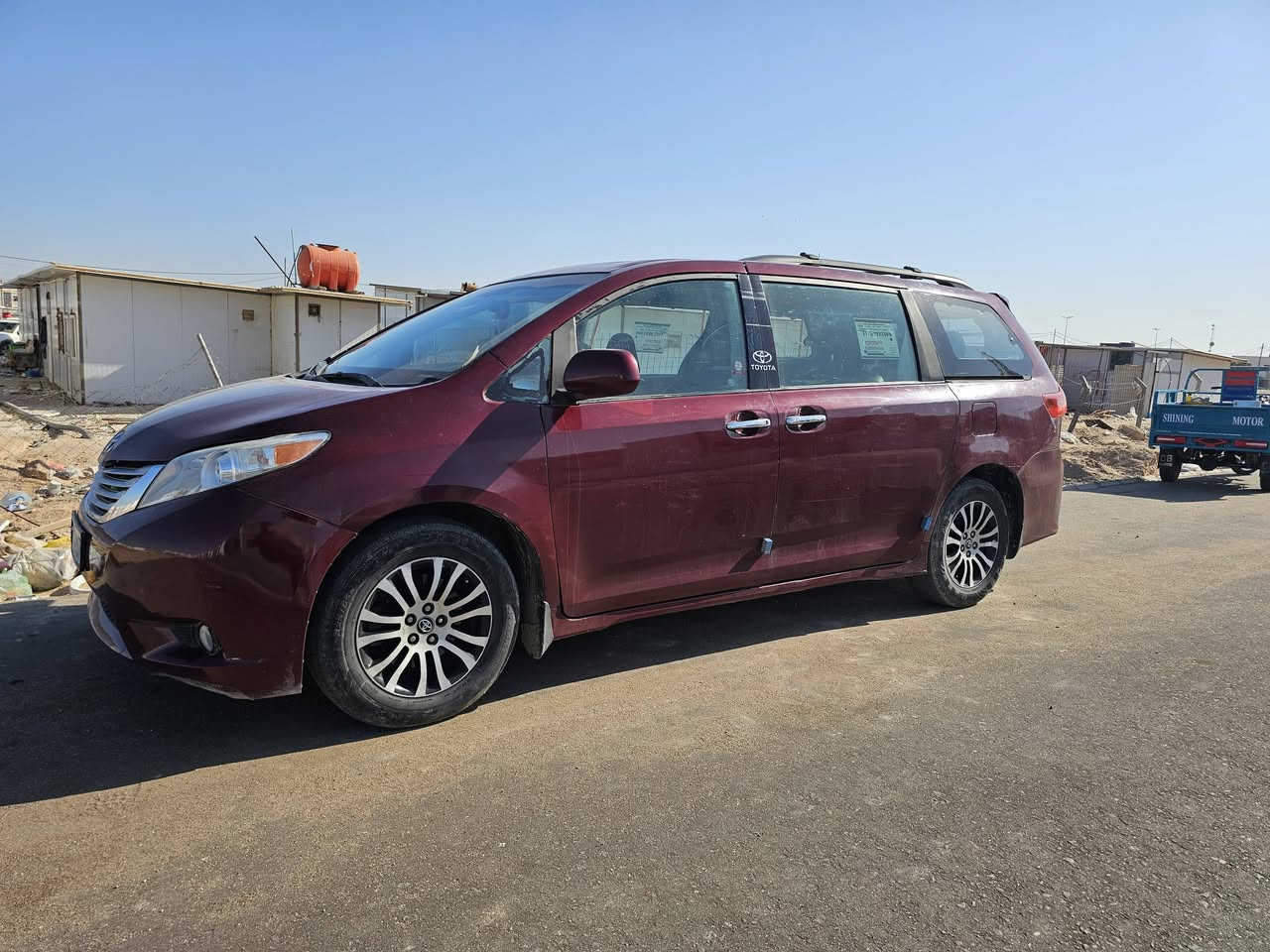 سلام عليكم حبايب
سياره سينا 
موديل 2014
مواصفات فول 
فتحه بيبات كهربائيّ صندك شفط
حداديا جديد 
تايرات جديد 
هزه جديد سنويه جديده 
سياره مكلوبه مصبوغ عام
كير مكينه شرط 
سياره مابيها اي نقص  
ماتصرف عليها دينار 
سعره 120 بيها مجال 
اي استفسار على ارقام التالية 
***********
0750320395
