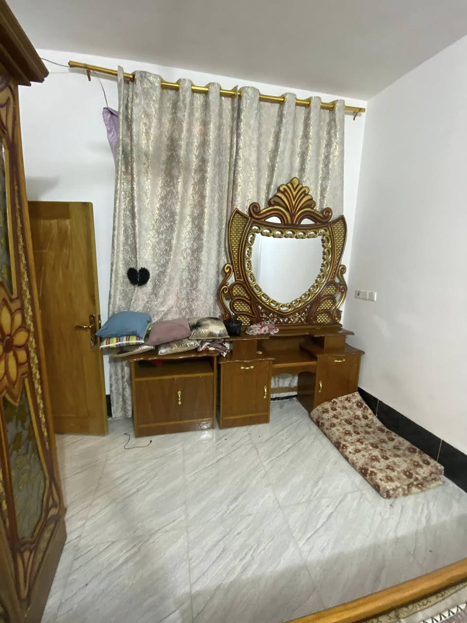 السلام عليكم غرفه كامله عدا التاج مال الجرباية بنقل استشهد ب بـ425وبيهاا مجال


**إذا كنت صاحب هذا الإعلان وتريد حذفه لأي سبب، رجاءا أرسل رسالة إلى الدعم الفني**