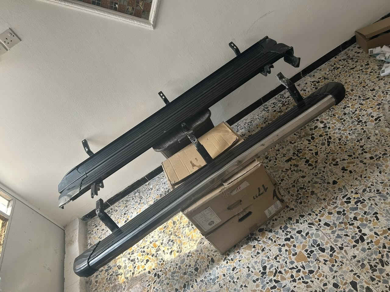 السلام عليكم توفرت دوسات فور رنر اصلية
دوسات فور رنر اصلية SR5/TRD تنشد 14 إلى 24
كفر دوسة جهت السايق اصلية السعر 150 الف
دوسة لمتد اصلية قطعة واحدة تنشد يمين او يسار 10 إلى 24
حساس اطار جميع الفئات من 14 إلى 24
ويل كب لمتد اصلي قطعتين فقط سعر القطعة  200 الف حجم 20 ينشد لمتد او TRD سبورت
للتواصل ***********
مكاني بغداد يوجد توصيل
