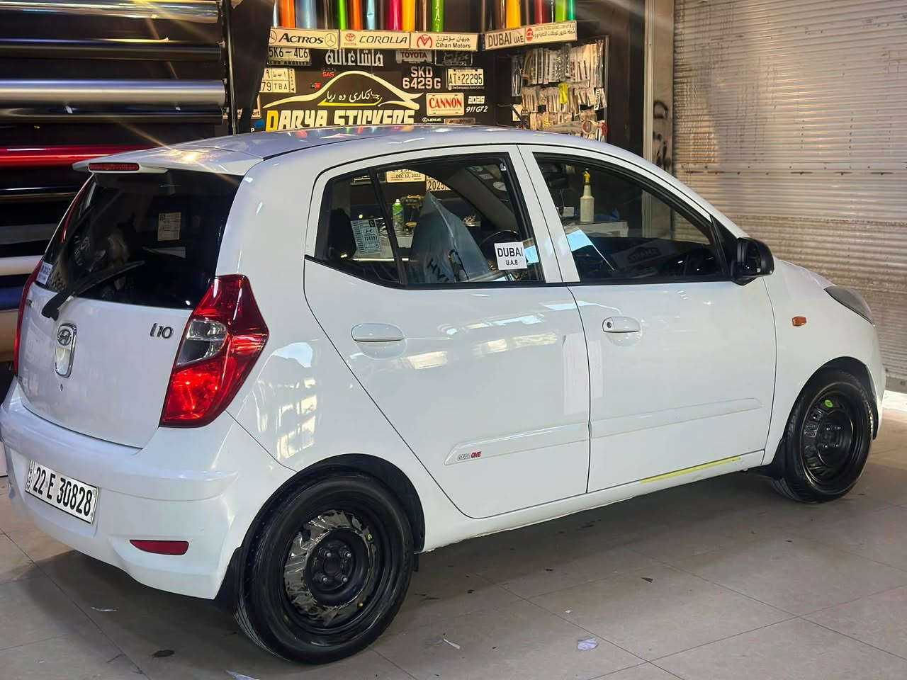 سيارة هوندا 
رقم تلفون 
موديل 2012
يةك بست بةخ
كير عادي
سةنةوي بةسةرجوة و غرامةي لةسةرة 
كير و مةكينة و تبريد بة شةرت 
*********** رقم تلفون أربيل, العراق
