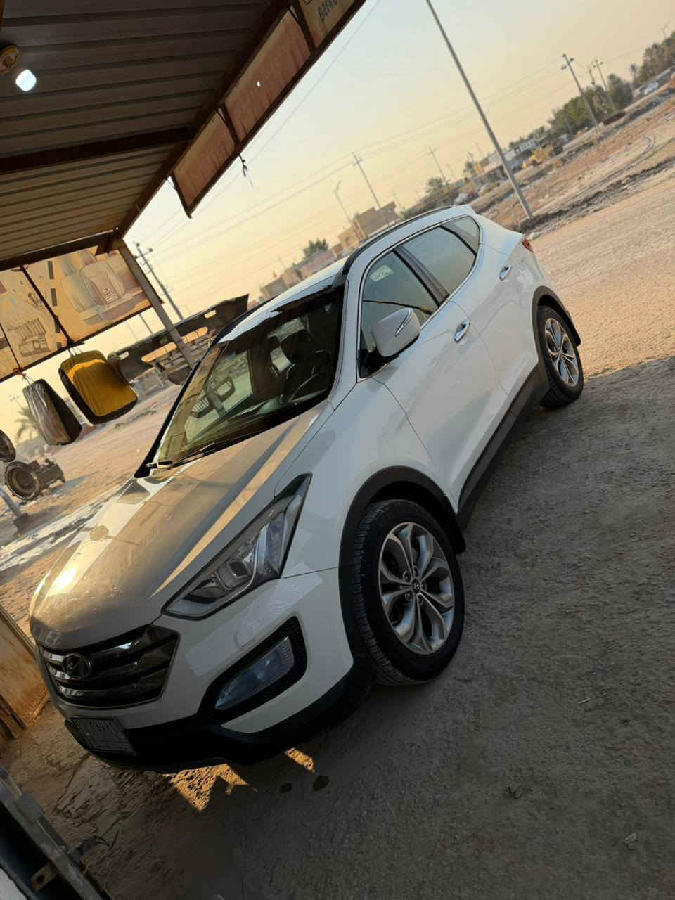 السلام عليكم سنتافي ٢٠١٣ فول رقم كربلاء السياره فول واحد على واحد ماشيه ٢٠٠ مكفوله بيها ملاحضات بسيطه مكان السياره الديوانيه ***********
