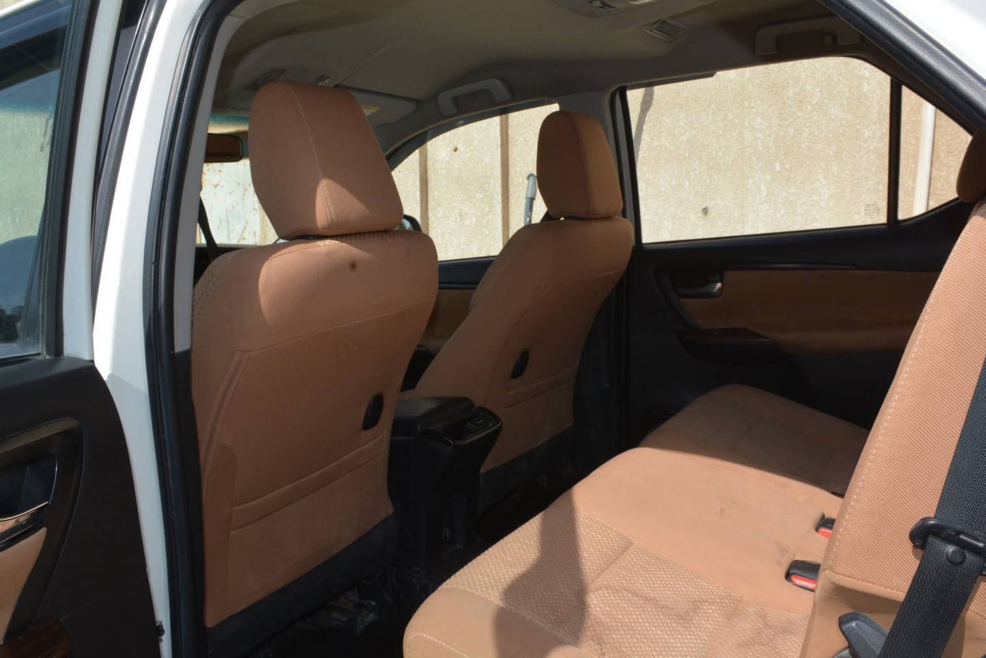 تويوتا فورتشنر 2022 خليجي وكالة
محرك 4 سلندر 2700
3 قطع تبريد 
7 راكب

رقم  . واسط
مكانها / واسط قضاء الحي 

رقم صاحب سيارة
***********
