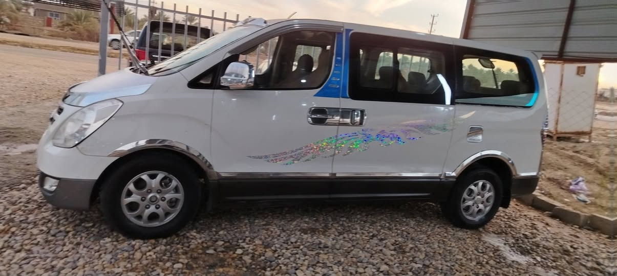 السلام عليكم ورحمة الله وبركاته سياره البيع موديل 2012. مفتوح .      سياره جديده مكفوله كفاله عامه لا صبع لا تبديل شرط سياره برغي ما ناقصها تحويل ثاني بيها بارد لاستفسار *********** او اسيا *********** وبيك خير وتدلل ابو حيدر
