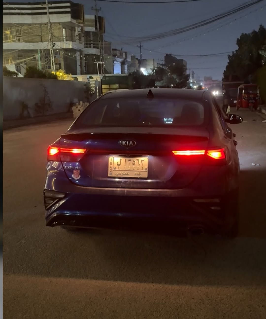 جوه السوك فورتي موديل 2021 السياره نص مواصفات حادثها جاملغ خلفي وشويه من الجنطه والبنيد مبدل بلادي وبنيدها القديم موجود وبيها زلغه بين بابين جهت الصدر المكينه تبديل قطع مفتوحه والكير AT السعر 120 قفل لاتعبك ولاتعبني ***********
