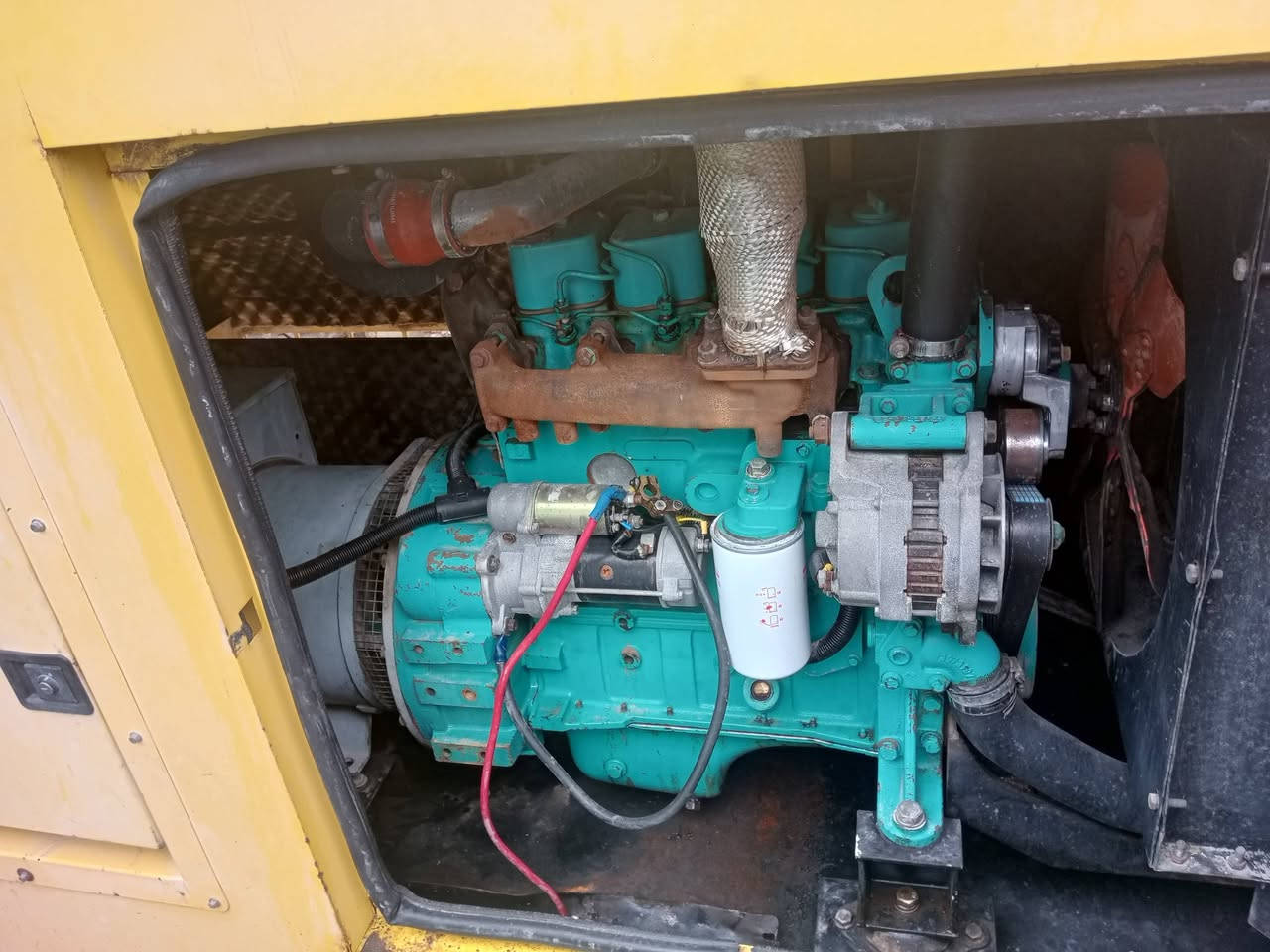 سلام عليكم مولدكمنز توليد 50كيقي بلادي 4سندر كاتم بلادي لا صرف لا بخار***********سعر25$
