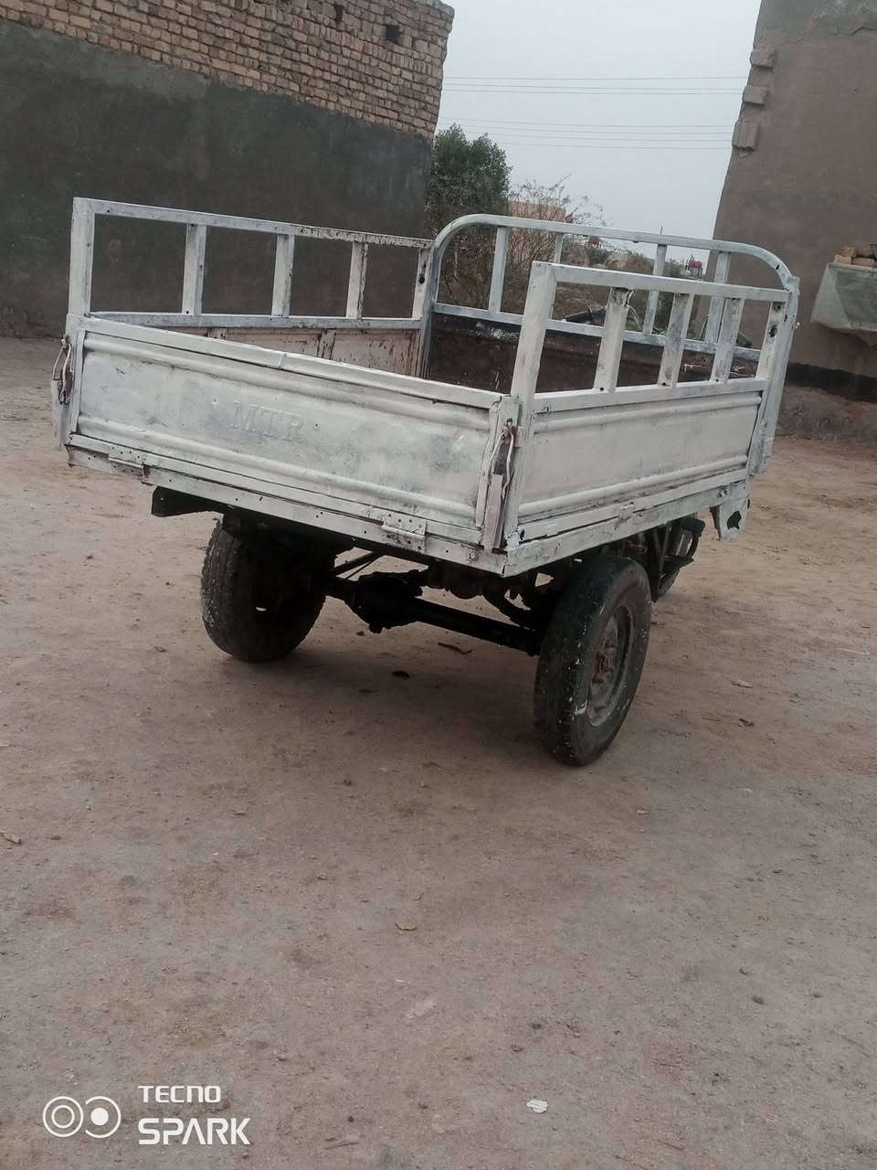 سلام عليكم ستوته البيع متيار موديل 2015 گلك مكان السماوه سعر550 ***********
