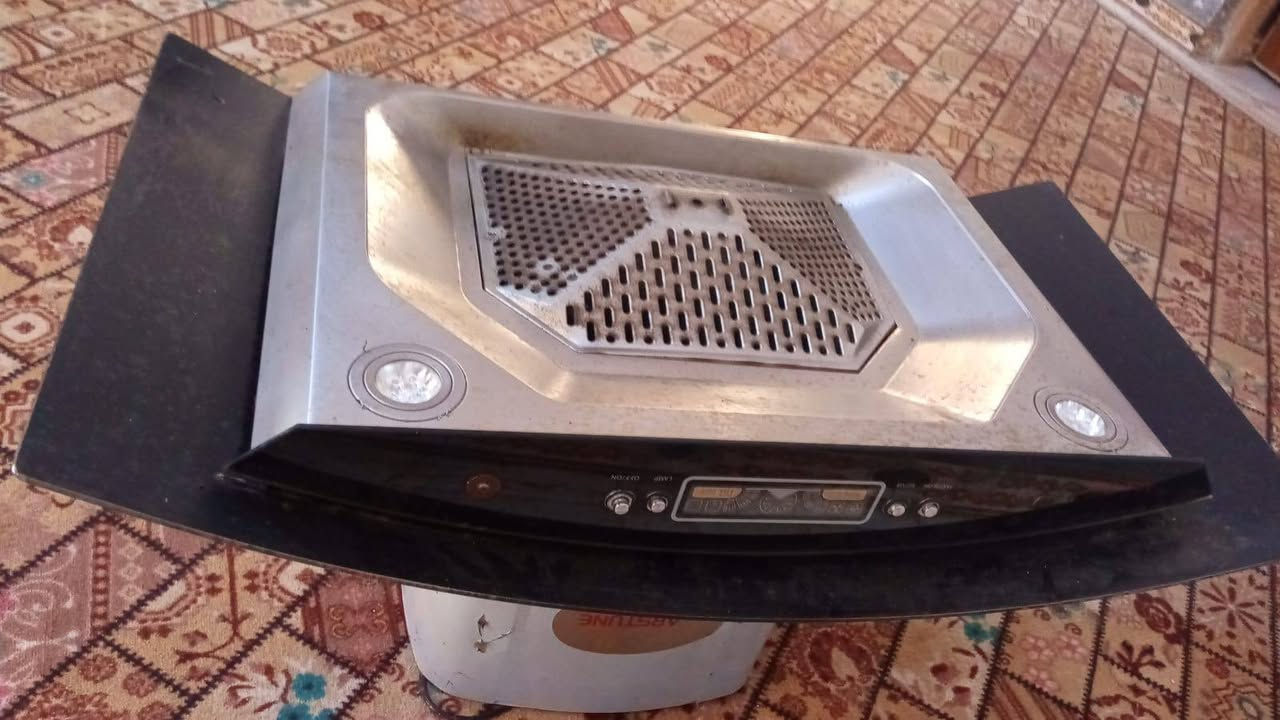 السلام عليكم شراي تفضل خاص ب اسعار مناسبه ناصريه مركز ***********
