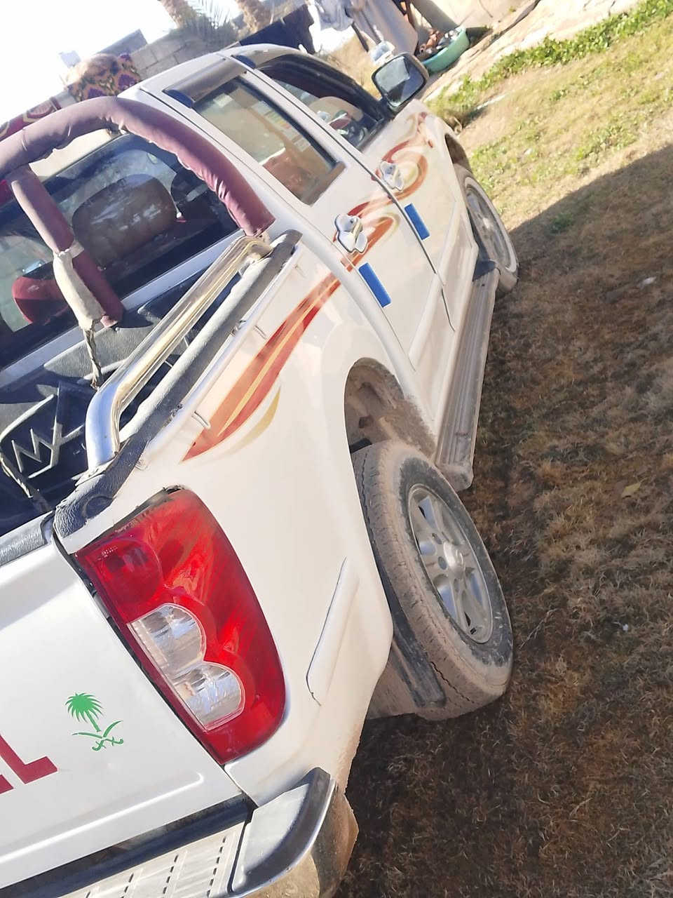 السلام عليكم لبيع سياره بيكم صيني 2012مكفوله ***********
