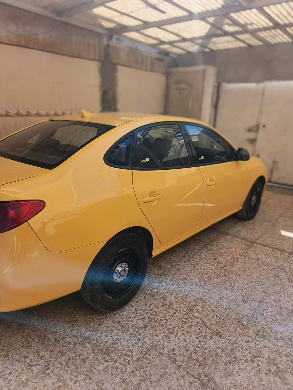 للبيع فقط بدون مراوس
النترا مقدس موديل  2010 كير وتو فول مواصفات ماعدا الفتحه تحكم ستيرن اشارة بل مري جام كهرباء شاشة اندرويد كامرة السياره بأسمي سنويه لل٢٠٣١  رقم بغداد الجديد انكليزي  مكينه 2000 دوش المرغوب امريكي  سياره  كير محرك  كله تمام 
صدر امامي خلفي  جيد مصفرة هيئة وغرامات
سعرها ٧٥ ورقة مكاني بغداد
مكلف بالنشر رقم صاحب السيارة موبايل ***********  بي واتساب
